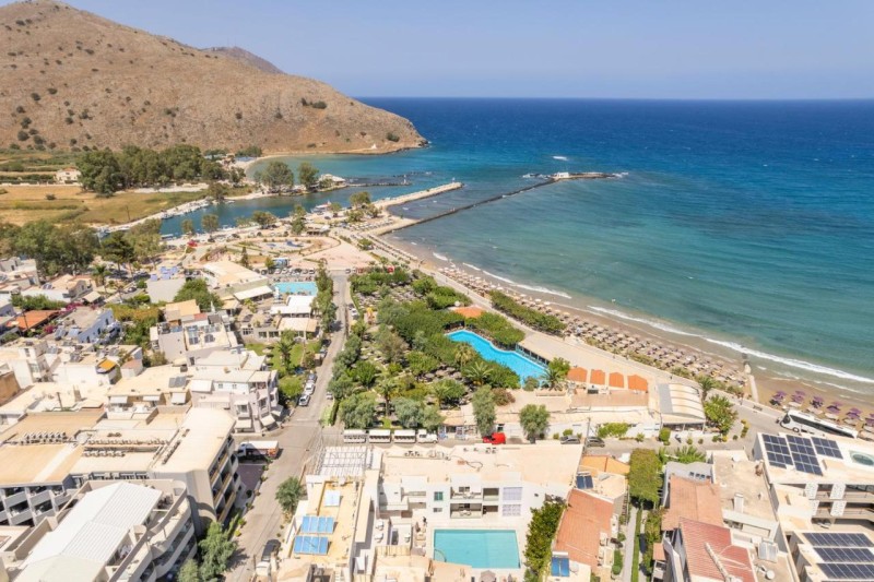 Image: Tarra Seaside Hotel