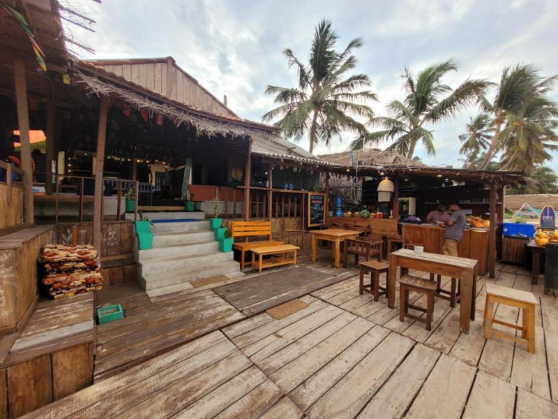 Image: New Sunrise Hotel