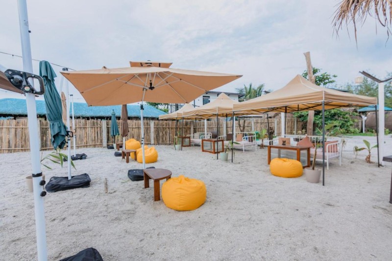 Image: Luna and Sol Beach Resort