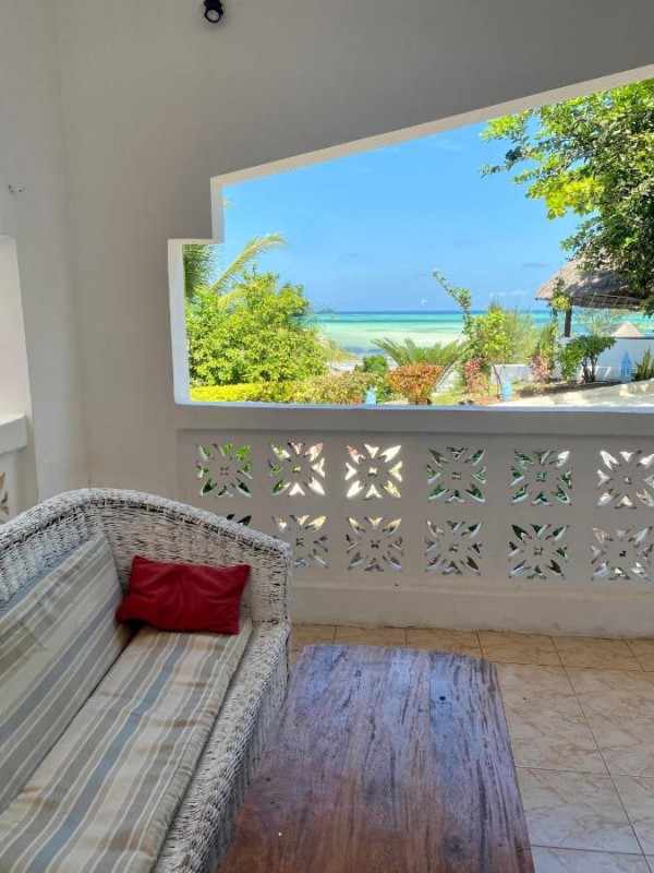 Image: 1Zi Beachfront Resort