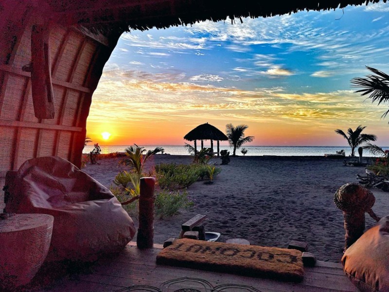 Image: Coconut Garden Beach Resort