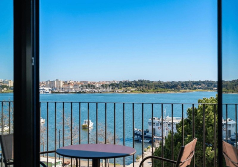 Image: Upon Harbor - Seixal Bay Hotel