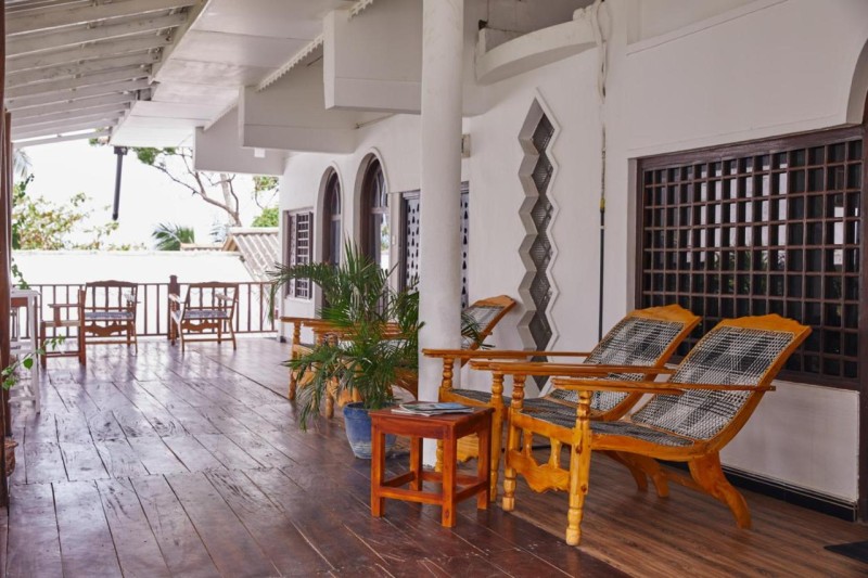 Image: Surf Resort Arugambay