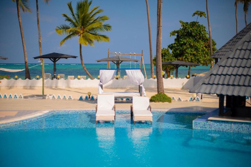 Image: Protels La Plage Resort