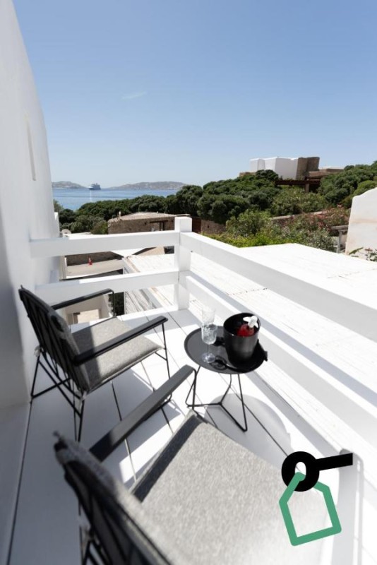 Image: Hotiday Mykonos North Coast