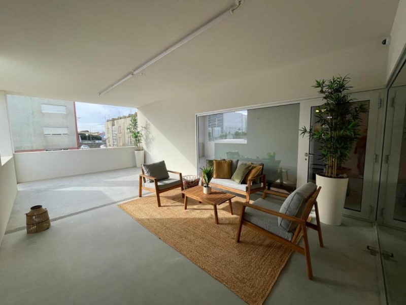 Image: Angeiras Beach Hostel