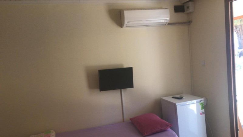 Image: EBAY BEACH OTEl