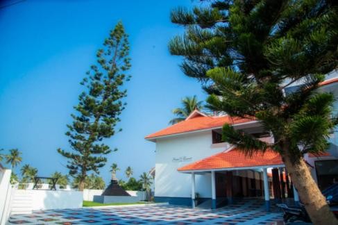 Image: Ocean Queen Palace Kovalam