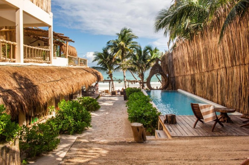 Image: Dune Boutique Hotel located at the party zone