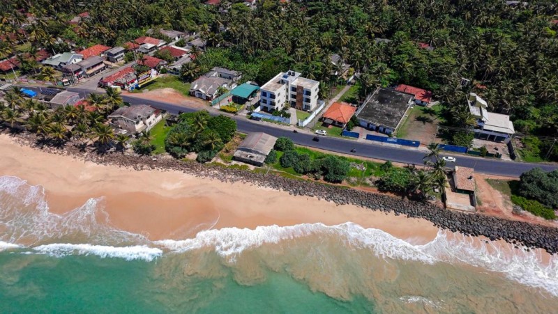 Image: Lavinia Beach Hotel Ambalangoda