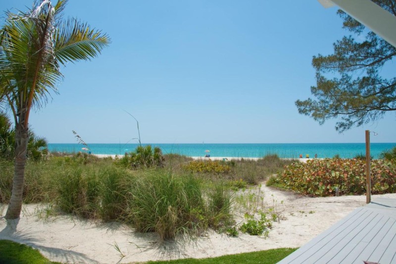 Image: Casey Key Resorts - Beachfront