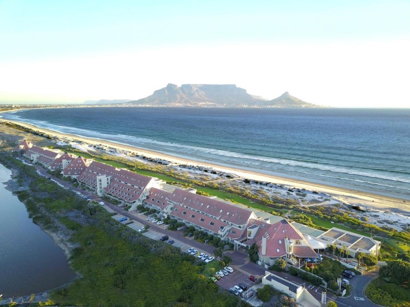 Image: Dolphin Beach Hotel Self Catering Apartments