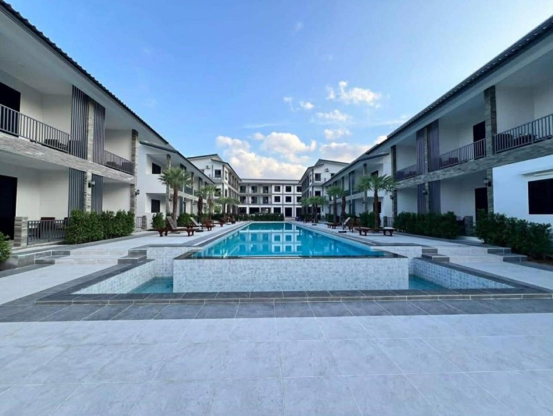 Image: Double Rock Beach Hotel