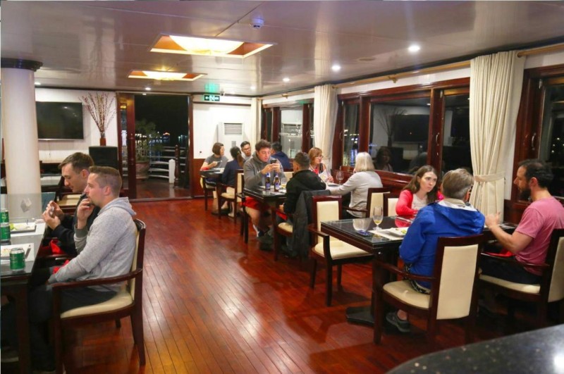 Image: Halong Sapphire Cruises