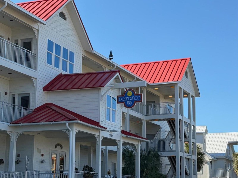 Image: Driftwood Inn
