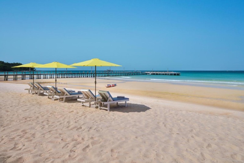 Image: Sandy Beach Bungalows by EHM