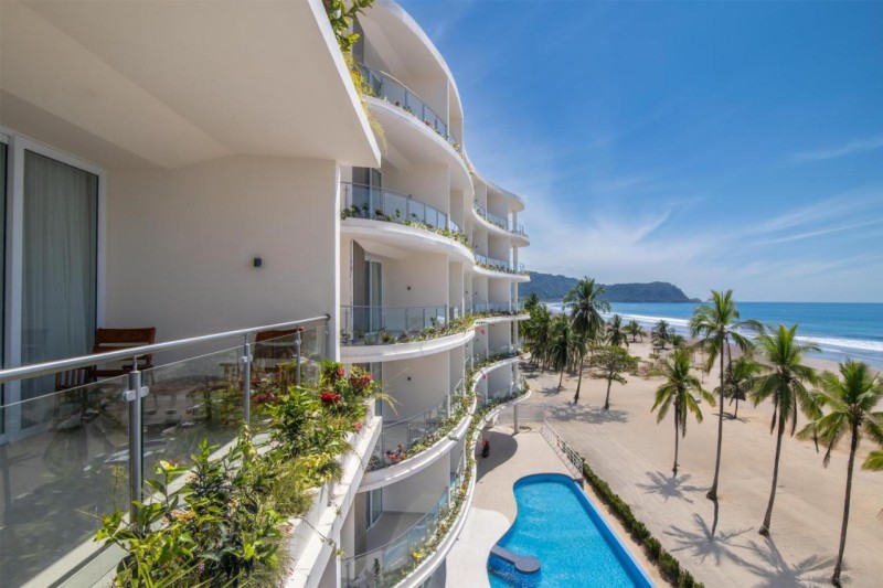 Image: Clarita's Beach Bar & Resort, WorldHotels Elite