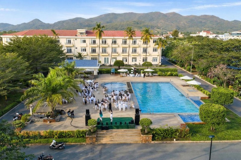 Image: Bason Hotel Long Hải