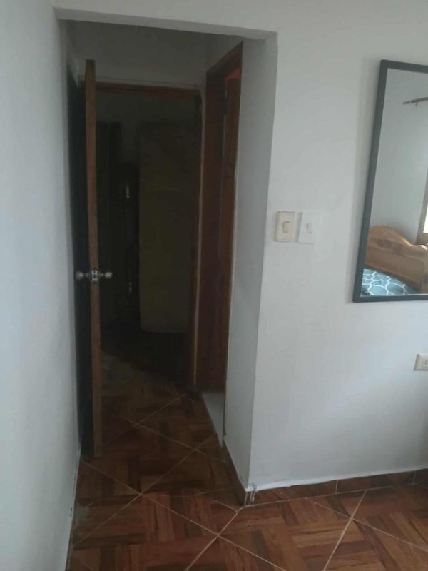 Image: Casa madrigueña rincón del mar