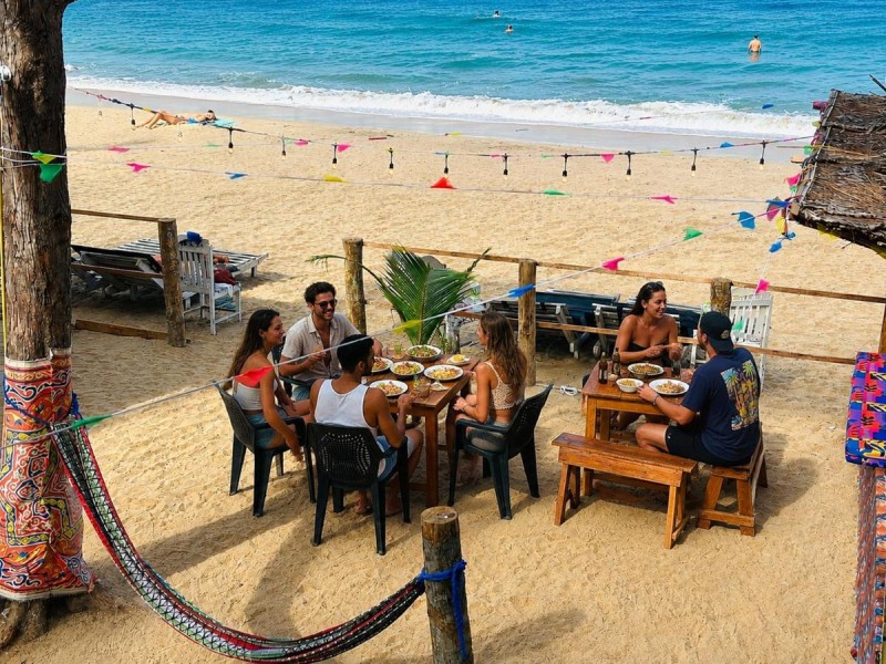 Image: Surf Wave Hotel