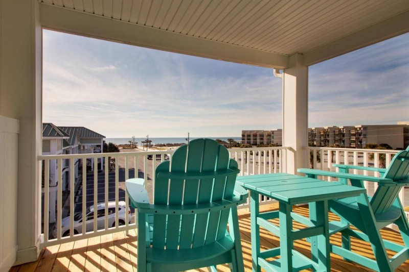 Image: Islander Hotel & Resort