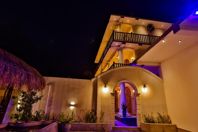 Image: King Palace Mirissa
