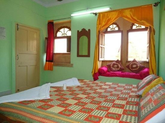 Image: Sanai safari Jaisalmer