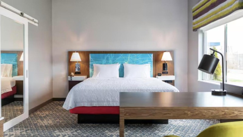 Image: Hampton Inn By Hilton Gulfport Beach Boulevard