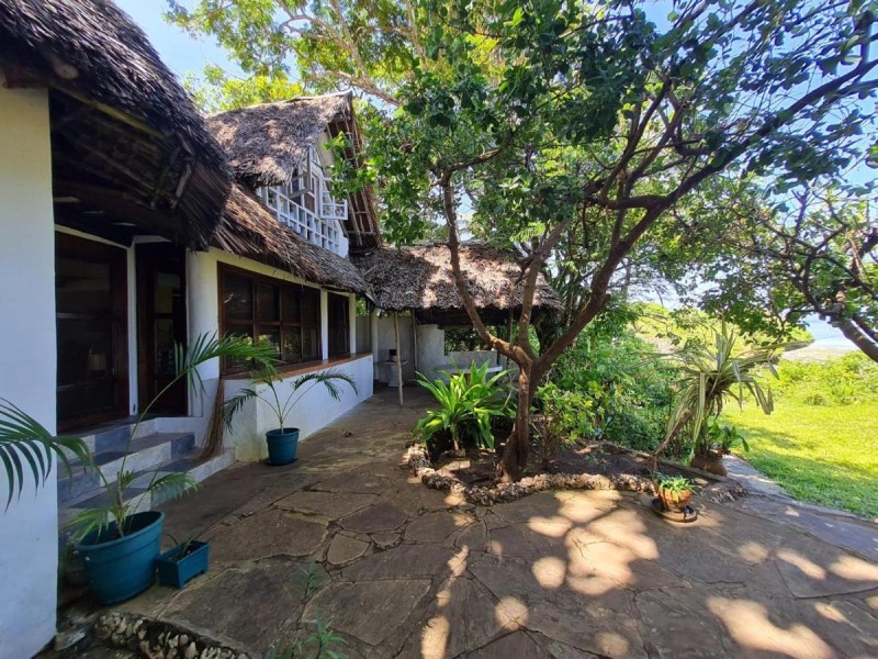 Image: Jumbo Art S Villas