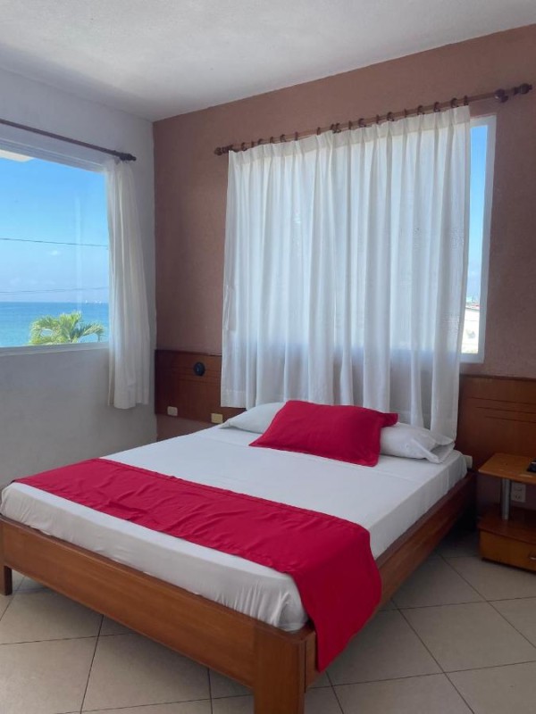 Image: Hotel Playa Dorada Salinas