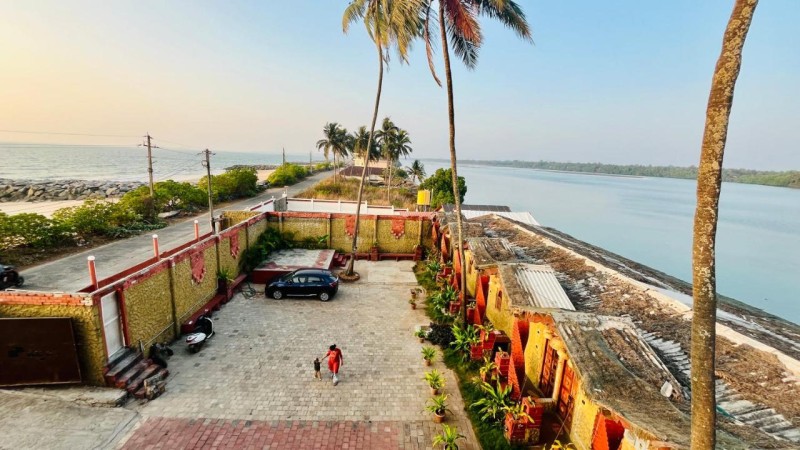 Image: Vistara Beach Resort - Private Beach