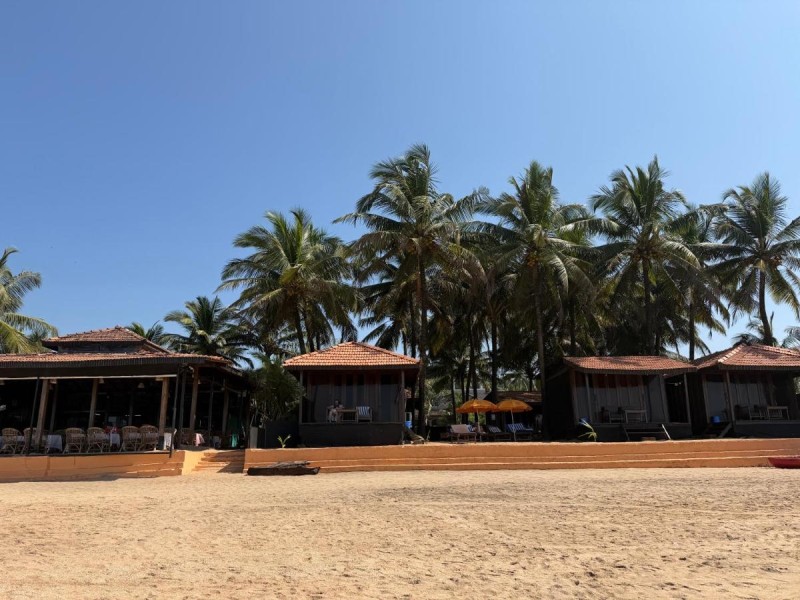 Image: Dunhill Beach Resort