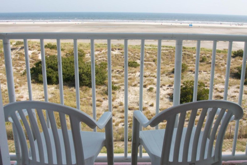 Image: Olympic Island Beach Resort