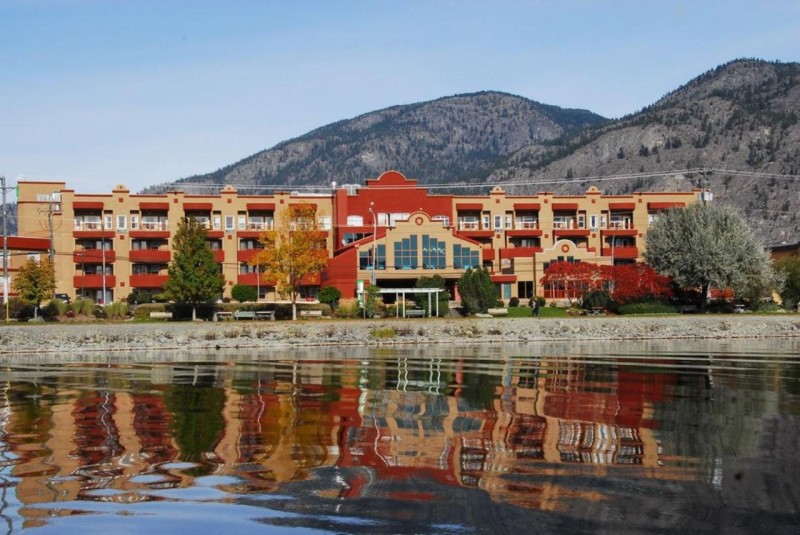 Image: Holiday Inn Hotel & Suites Osoyoos by IHG