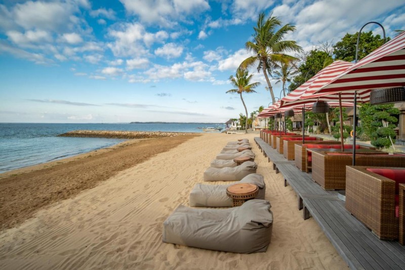 Image: Puri Santrian Beach Resort And Spa