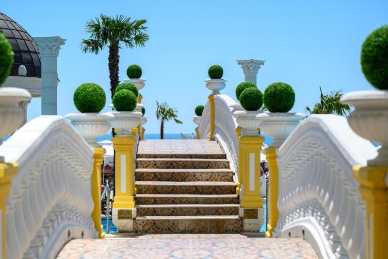 Image: Imperial Palace Hotel