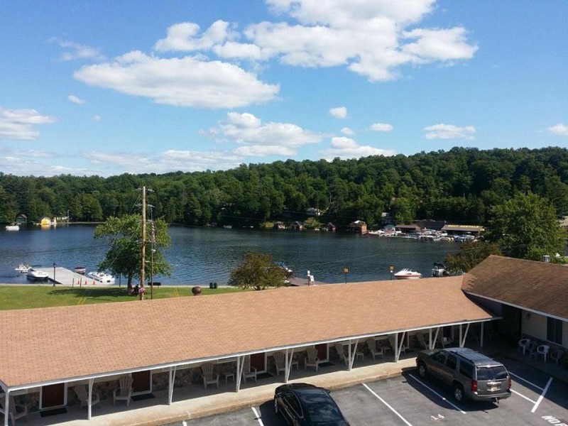 Image: Clark's Beach Motel