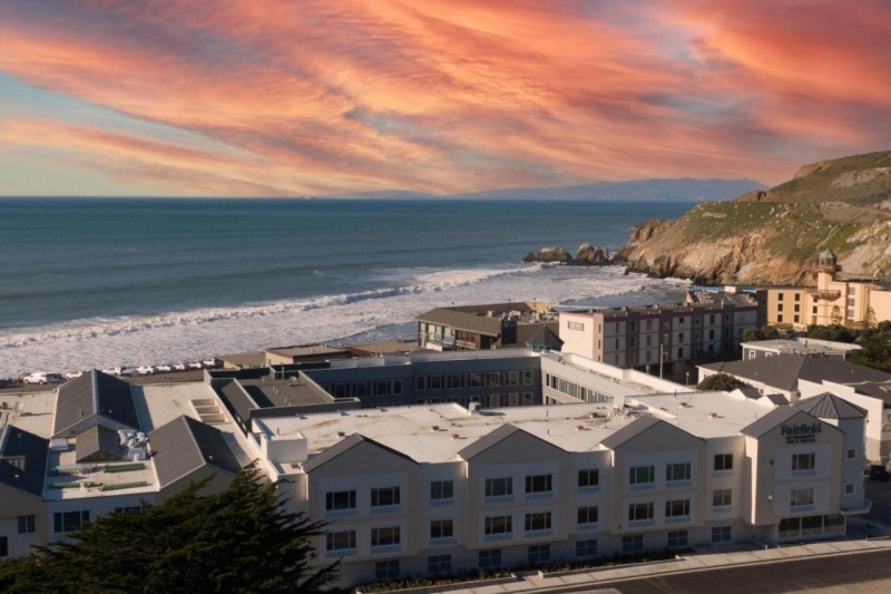 Image: Fairfield by Marriott Inn & Suites San Francisco Pacifica