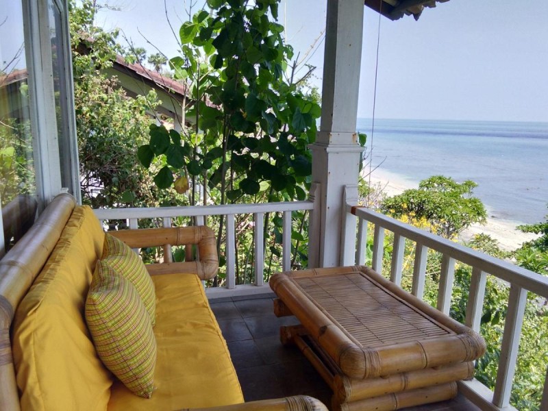 Image: Stairway To Heaven Bungalows and Restaurant