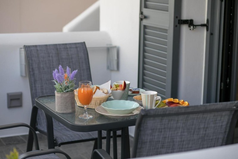 Image: Naxos Petite Studios