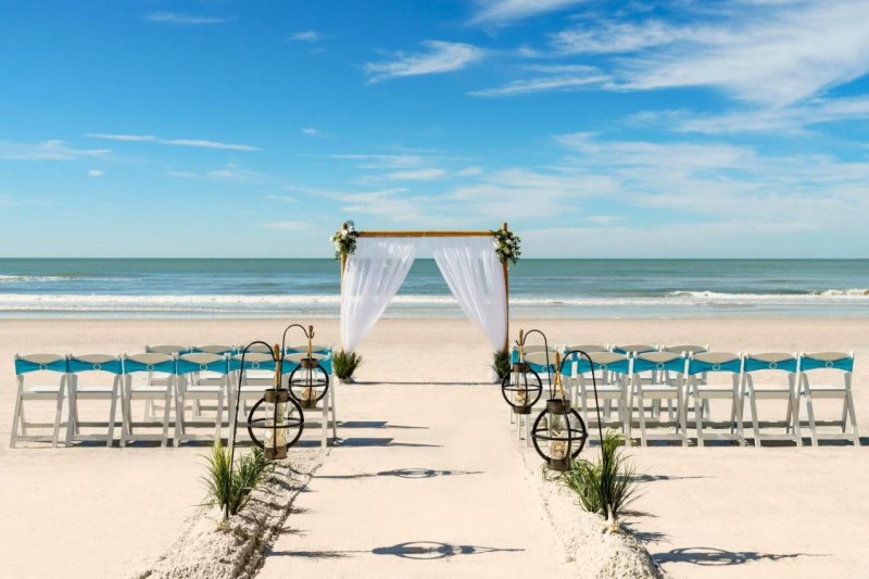 Image: DoubleTree Beach Resort by Hilton Tampa Bay – North Redington Beach