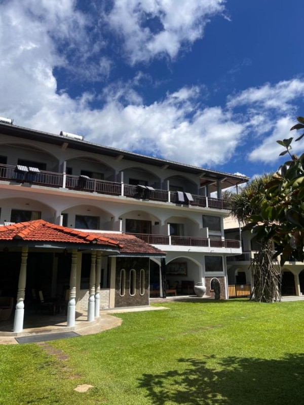 Image: Sri Gemunu Beach Resort