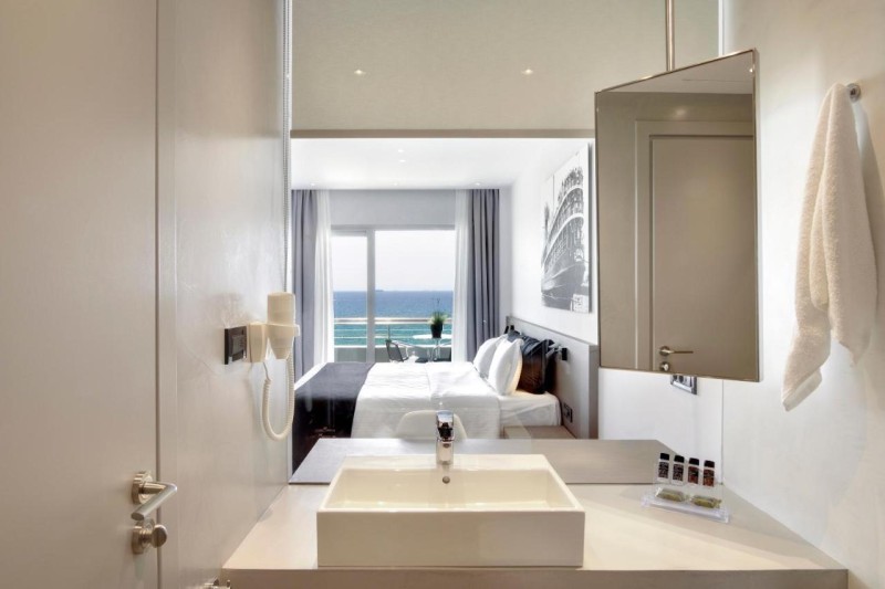 Image: Poseidon Athens Hotel