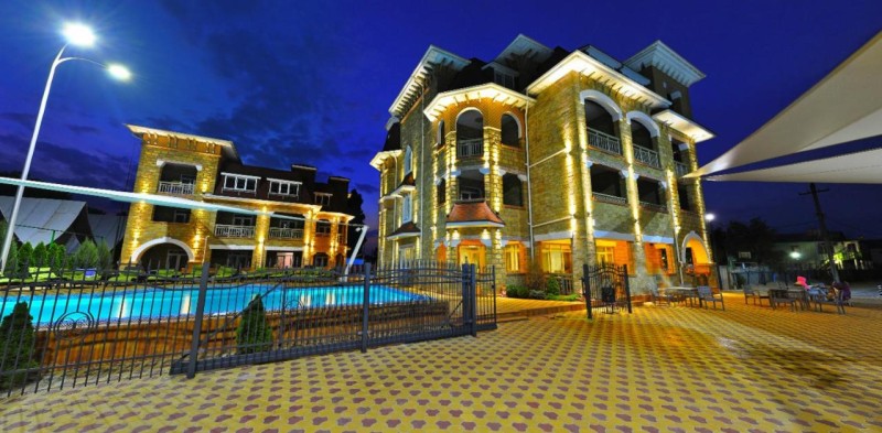 Image: Marseille Resort