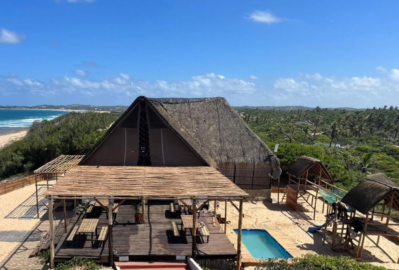 Image: Mango Beach Resort