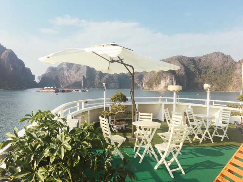 Image: Alisa Cruise Halong