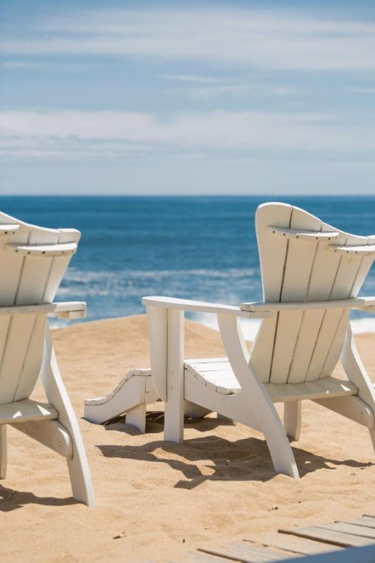 Image: Blue - Inn on the Beach