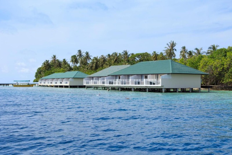 Image: Embudu Village Maldives