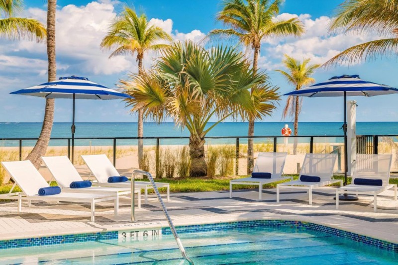 Image: Plunge Beach Resort