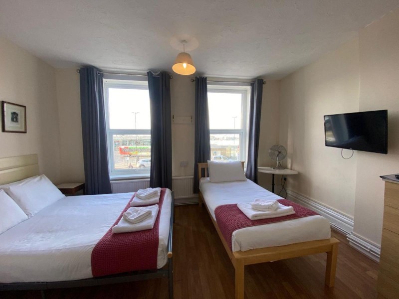 Image: Lady Hamilton Inn